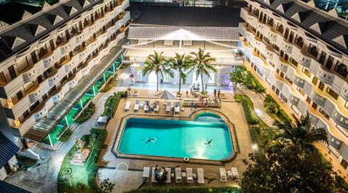 Vista exterior, Blue Carina Hotel Phuket in Phuket Town