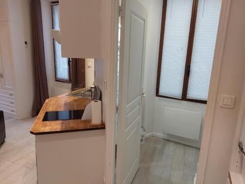Badkamer, Studio meublé au pied du Mercantour (Studio meuble au pied du Mercantour) in Fontan