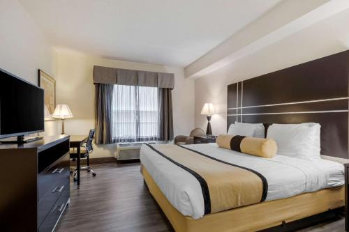 Best Western PLUS Rockwall Inn & Suites in Rockwall, USA
