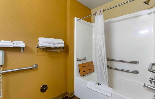 Extended Stay America Suites - Lynchburg - University Blvd.