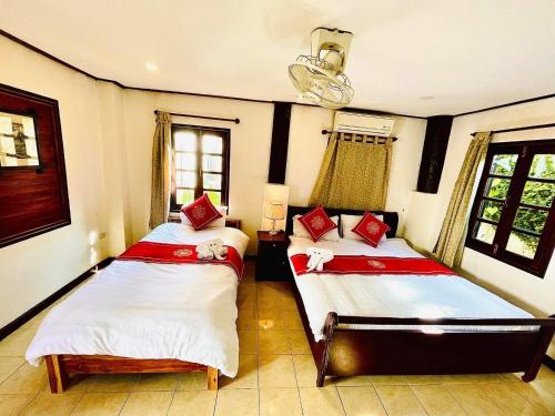 Deluxe Triple Room image 5