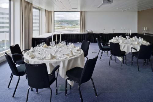 Radisson Blu Hotel Zurich Airport - main image