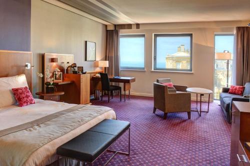 Junior Suite with Ocean View