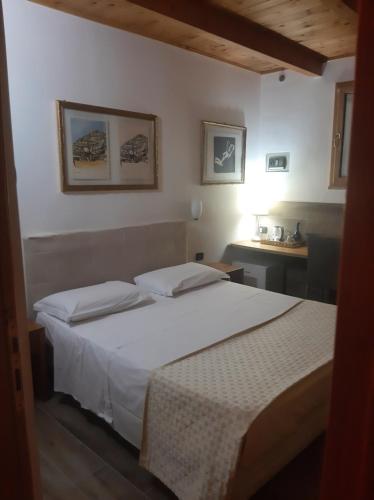 Villa Mola Bed And Breakfast in Corbara