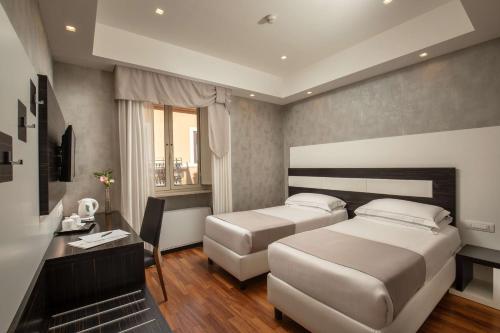 Diana Roof Garden - image 2