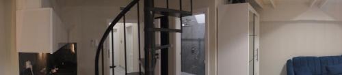 One-Bedroom Apartment image 4