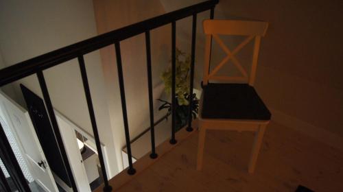 One-Bedroom Apartment image 6