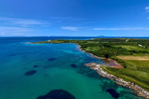 Közeli látványosságok, Holiday house with private pool in village Šišan (Holiday house with private pool in village Sisan) in Šišan