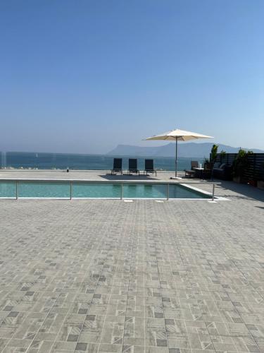 Panoramic pool villa