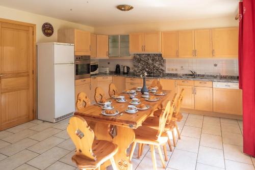 Three-Bedroom Chalet image 10