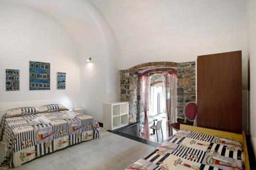 Superior One-Bedroom Apartment