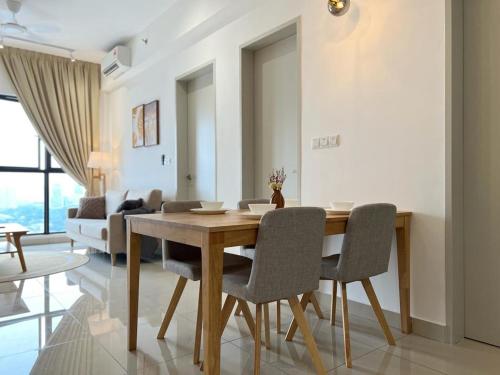 KLCity SkySuites 2R1B (Free Wifi) - 6pax - image 14