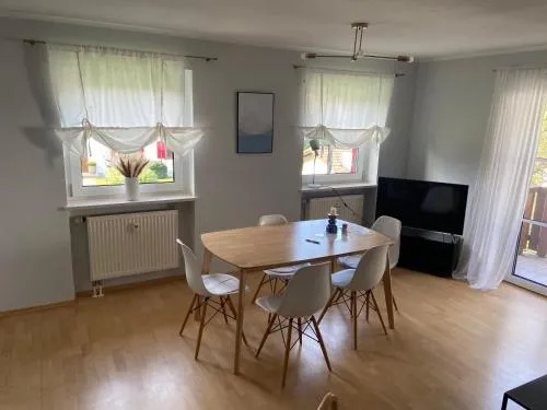 Familienoase mit Bergblick & Balkon in Bergen, Deutschland