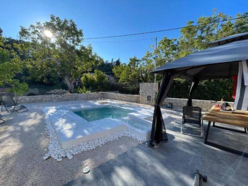 Villa with pool in Pelekas near the beach, Pelekas (foto 6)