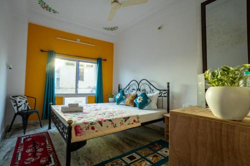 Krishna Stay Guest House