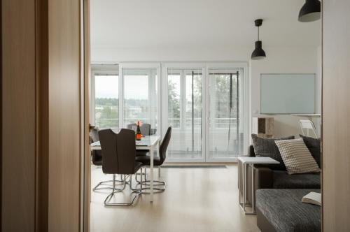 The Sunny Riverside Flat, Прага (фото 6)