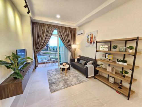 Riverine Large Studio Bunk Beds Kuching Waterfront - Tap to explore photos
