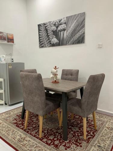 Rezeki indah Hstay self check in