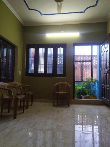 Malti Home stay 5 minute walking distance fromAyodhya DhamRailway Station - Ayodhya