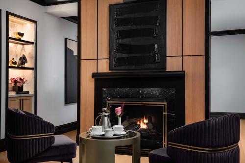 Two-Bedroom King Suite with Two Fireplaces