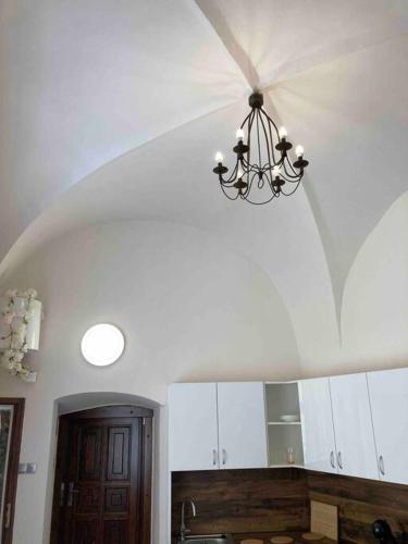 Studio in gothic house, 50m to the Old Town Square, Прага (фото 2)