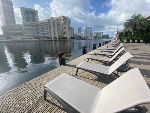Beachwalk Miami 1 bed apartment in Hallandale Beach, USA