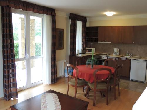 ห้องครัว, Luxus Golf Apartment in บัคเฟอร์โด