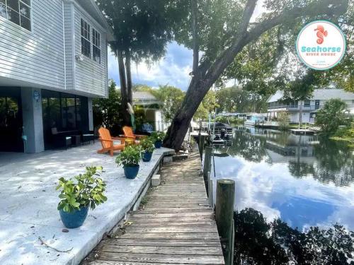 Seahorse River House @ Weeki Wachee in Spring Hill, USA