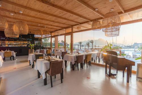 Restaurant, Mansa Marina Hotel in Mindelo