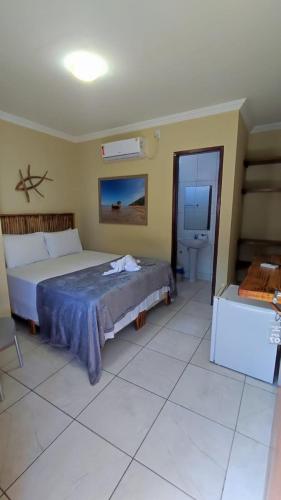 Standard Double Room image 10