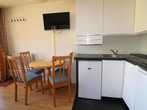 Studio confort 4 pers, proche pistes, animaux OK, balcon - FR-1-502-535 near The Underground Bar Tignes Le Lac