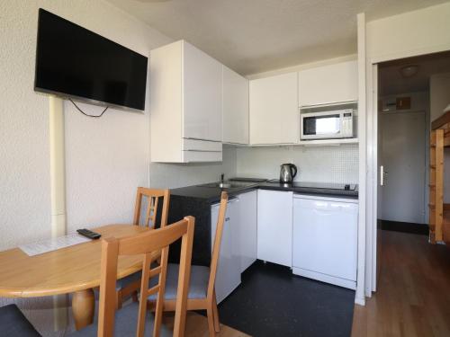 Studio confort 4 pers, proche pistes, animaux OK, balcon - FR-1-502-535 near The Underground Bar Tignes Le Lac