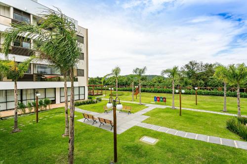 花園, Apartamentos c/ piscinas a 200m do mar Floripa-SC ADC in 卡舒埃拉杜邦熱蘇斯