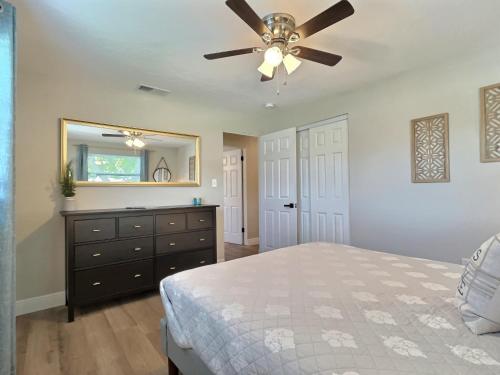 Three-Bedroom House image 10