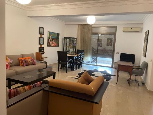 Bel appartement à skhirat plage et à 20 mn de Rabat