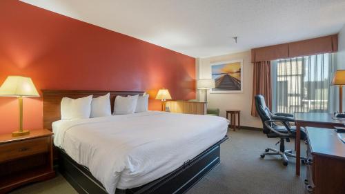 Days Inn & Suites by Wyndham Mt Pleasant