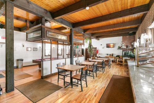 Georgetown Lodge - image 12