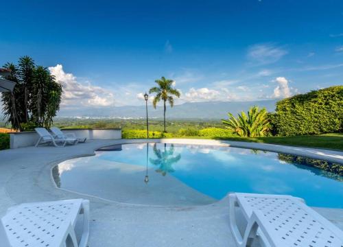 Amazing Tropical Village Pool Stunning Views