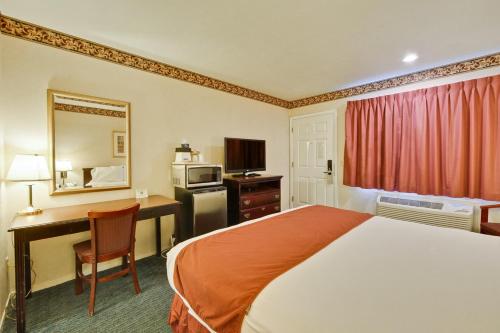 Americas Best Value Inn - Sky Ranch Palo Alto