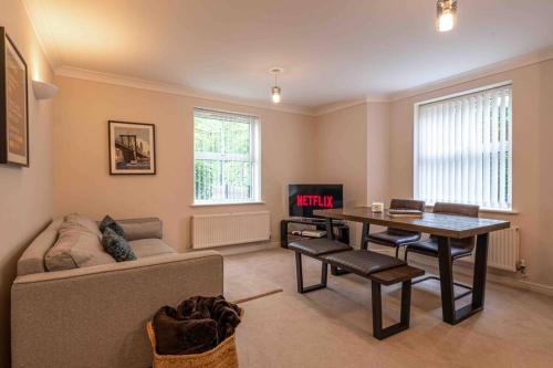 Spacious Apartment, Near Birmingham Centre + NEC, Birmingham
