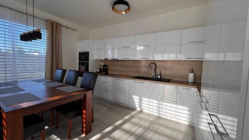 Klimatizovaný Apartmánový dom s vírivkou, 9B