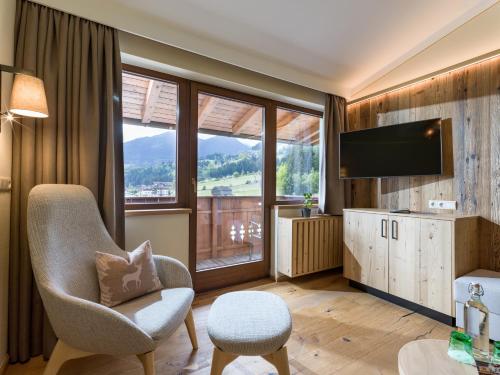 Junior Suite with Mountain View