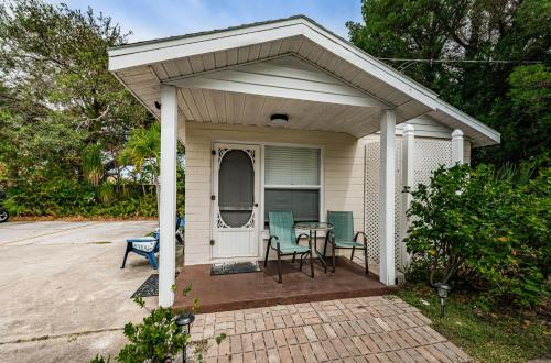 Sunset Beach Bungalow 1 in St Pete Beach, USA