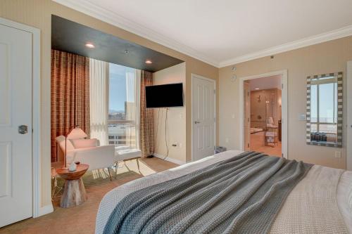 MGM Signature PREMIUM 1 BD/2BTH SUITE *City View, Las Vegas (photo 11)