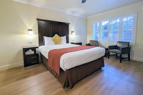 Clarion Collection Wilkie's Inn Pacific Grove - Monterey Room Type - Queen Room