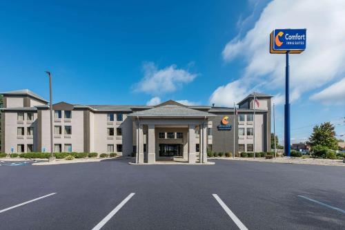 Comfort Inn & Suites Tipp City - I-75