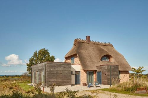 Reetdorf Geltinger Birk Atelierhaus Regenbogen in Nieby, Deutschland
