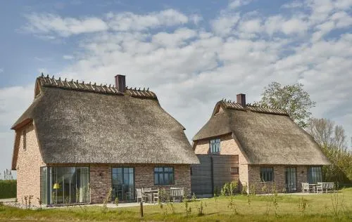 Reetdorf Geltinger Birk Malerhaus Nebeltreiben in Nieby, Deutschland