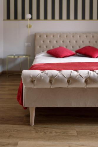 Domus 44 Rooms 3