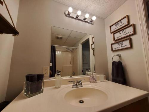 Private & cozy ground level suite in quiet area in Langley, Canada